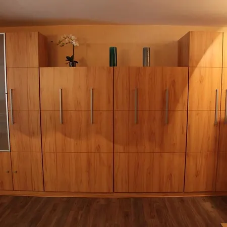 아파트 Appartementhaus Vierjahreszeiten *